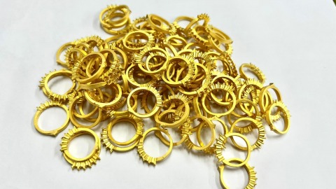 หล่อแหวน